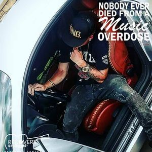 Meet your Posher, Dakota